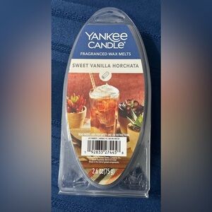 ✨New✨ Yankee Candle: Sweet Vanilla Horchata Wax Melts